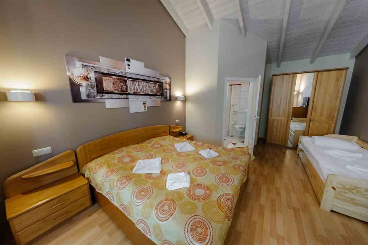 Großes Doppelzimmer